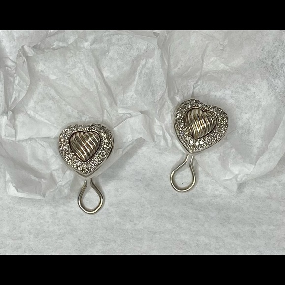 DAVID YURMAN Pavé Diamond Sterling Carved Heart Earrings - Picture 8 of 16